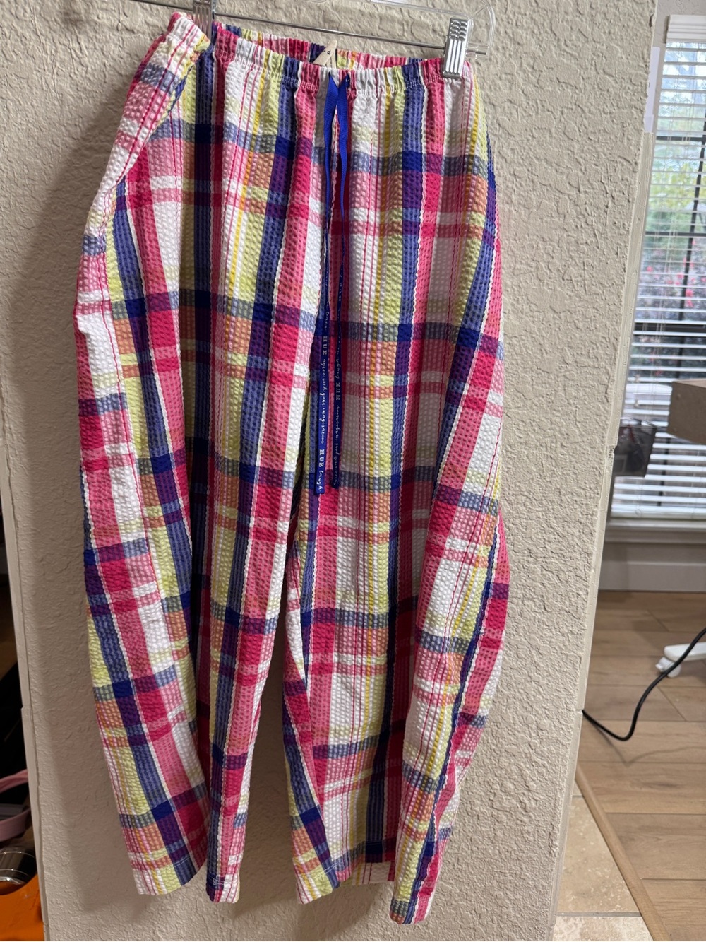 HUE Pink Blue Yellow Plaid Seersucker Lounge PJ’s